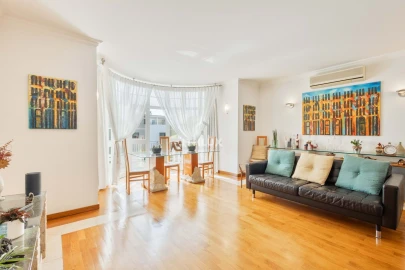 Moradia T3 para Venda em Campolide