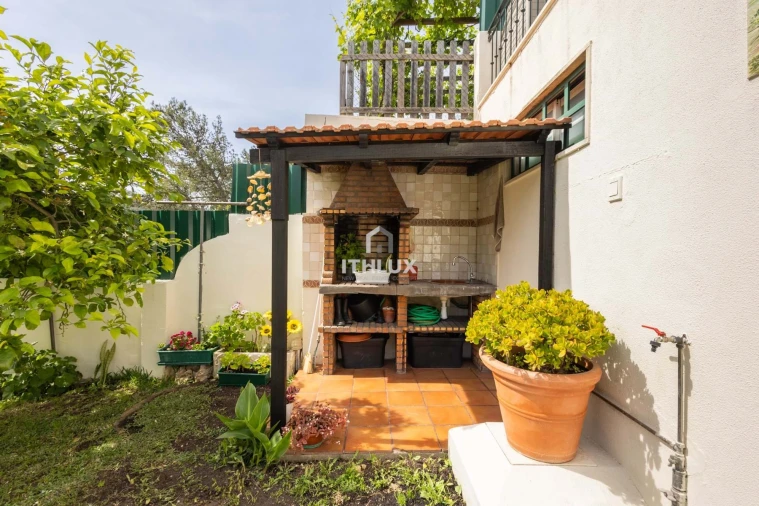 Moradia T3 para Venda em Campolide Foto 42