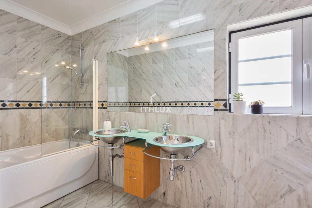 Moradia T3 para Venda em Campolide Foto 25