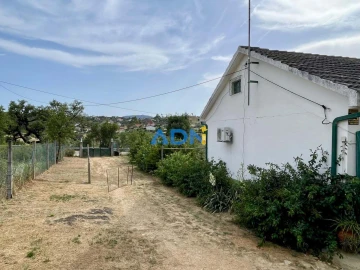 Moradia T2 para Venda em Santo Andre das Tojeiras