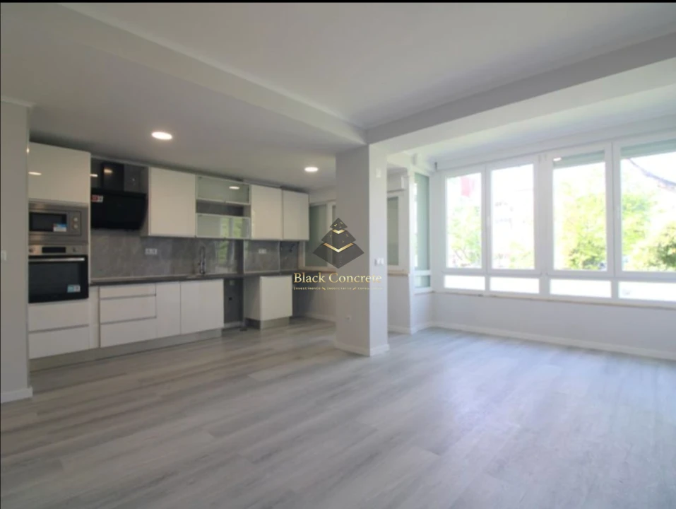 Apartamento T3 para Venda em Oeiras e São Julião da Barra, Paço de Arcos e Caxias Foto 1