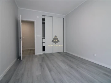 Apartamento T3 para Venda em Oeiras e São Julião da Barra, Paço de Arcos e Caxias