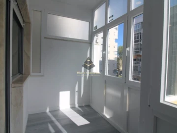 Apartamento T3 para Venda em Oeiras e São Julião da Barra, Paço de Arcos e Caxias