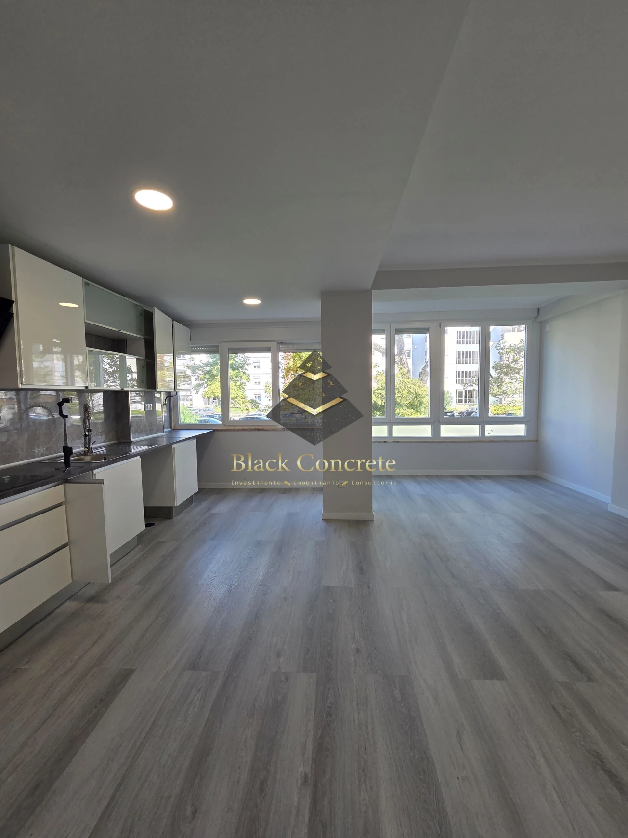 Apartamento T2 para Venda em Oeiras e São Julião da Barra, Paço de Arcos e Caxias Foto 1