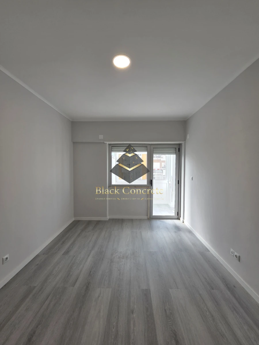 Apartamento T2 para Venda em Oeiras e São Julião da Barra, Paço de Arcos e Caxias Foto 9