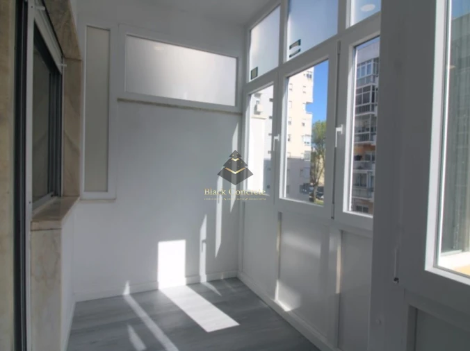 Apartamento T3 para Venda em Oeiras e São Julião da Barra, Paço de Arcos e Caxias Foto 13