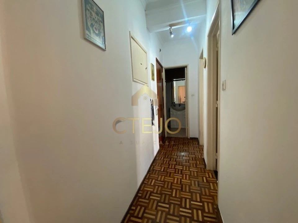 Apartamento T1 para Venda em Póvoa de Santa Iria e Forte da Casa Foto 8