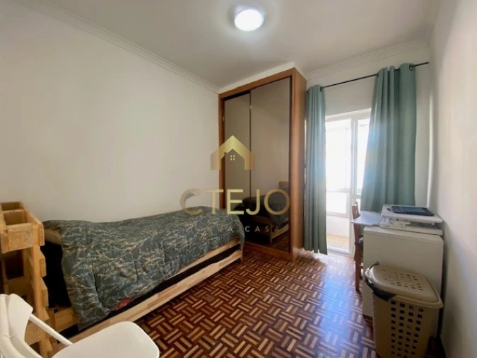 Apartamento T1 para Venda em Póvoa de Santa Iria e Forte da Casa Foto 13