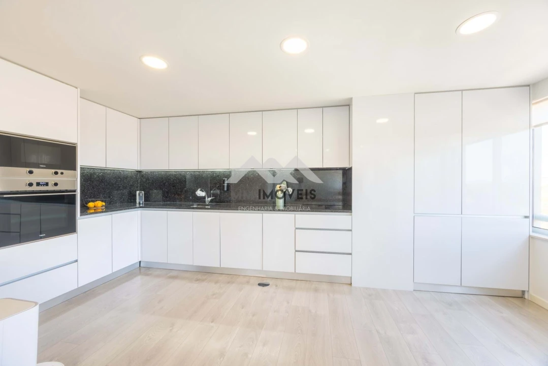 Apartamento T3 para Venda em Mozelos Foto 14