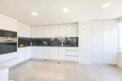 Apartamento T3 para Venda em Mozelos