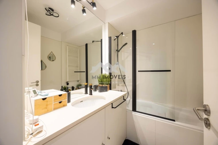 Apartamento T1 para Venda em Santa Marinha e São Pedro da Afurada Foto 28