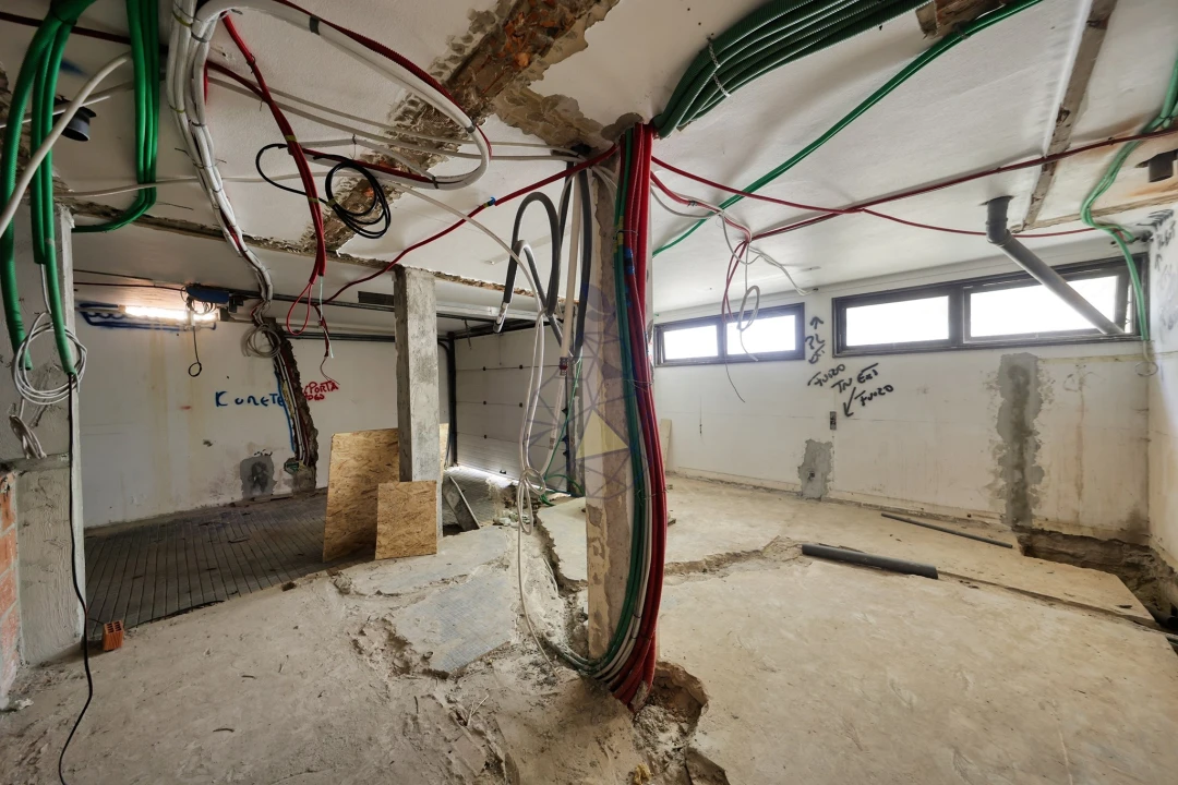 Moradia T8 para Venda em Portimão Foto 4