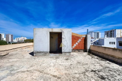 Moradia T8 para Venda em Portimão