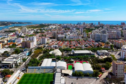 Moradia T8 para Venda em Portimão