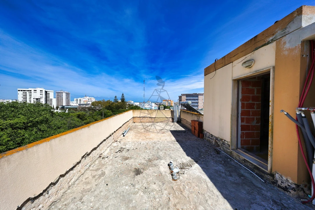 Moradia T8 para Venda em Portimão Foto 41