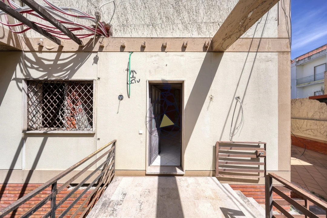 Moradia T8 para Venda em Portimão Foto 2