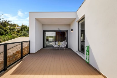 Moradia T4 para Venda em Mexilhoeira Grande