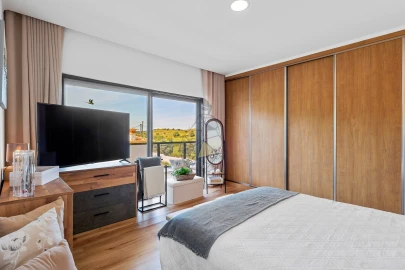 Moradia T4 para Venda em Mexilhoeira Grande