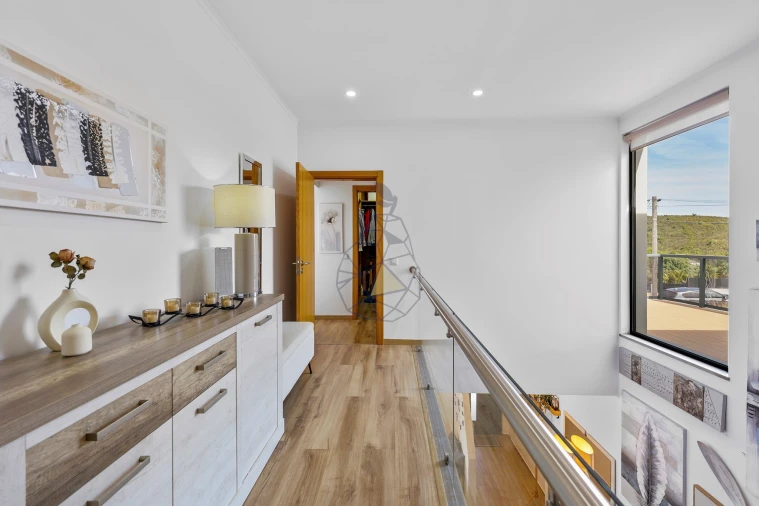 Moradia T4 para Venda em Mexilhoeira Grande Foto 46