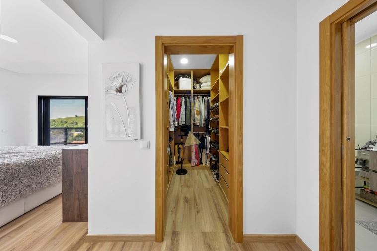 Moradia T4 para Venda em Mexilhoeira Grande Foto 51