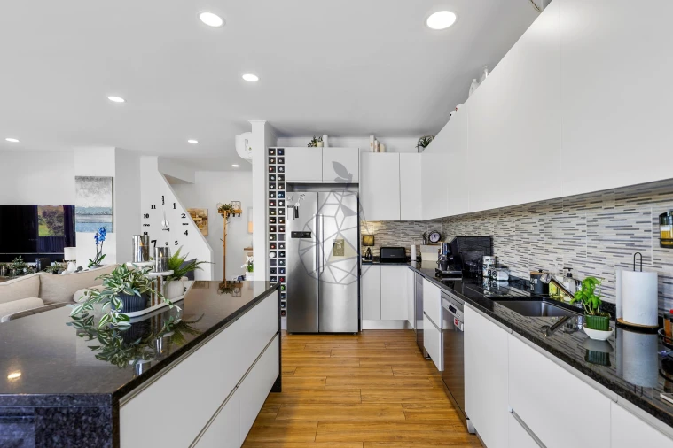 Moradia T4 para Venda em Mexilhoeira Grande Foto 19