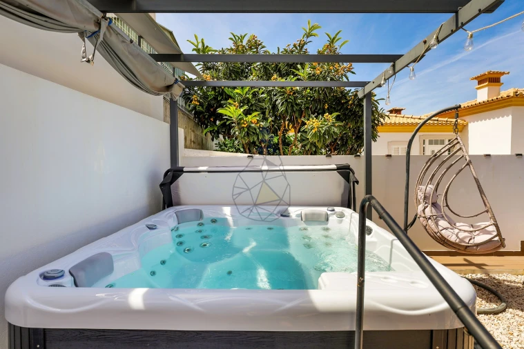 Moradia T4 para Venda em Mexilhoeira Grande Foto 16