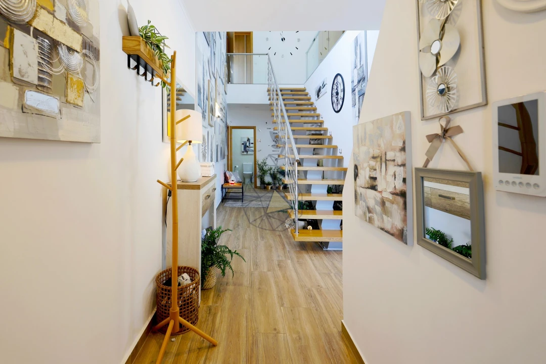 Moradia T4 para Venda em Mexilhoeira Grande Foto 5