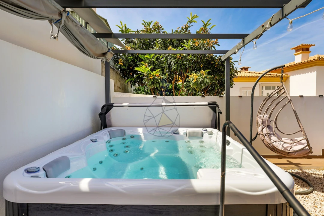 Moradia T4 para Venda em Mexilhoeira Grande Foto 16