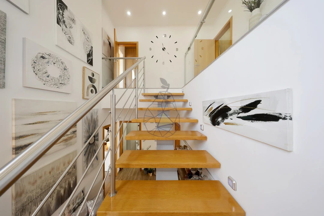 Moradia T4 para Venda em Mexilhoeira Grande Foto 38