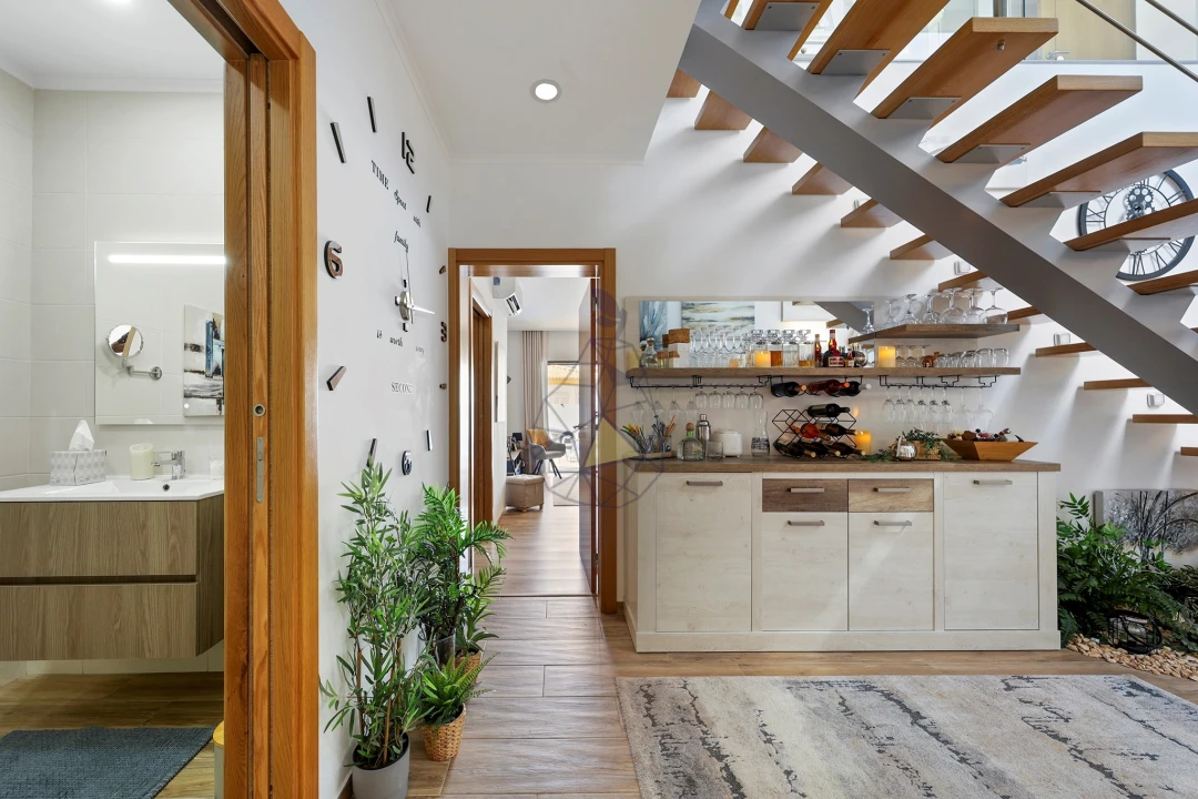 Moradia T4 para Venda em Mexilhoeira Grande Foto 31