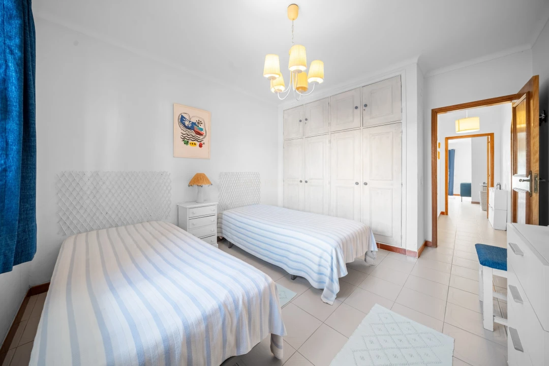 Apartamento T2 para Venda em Quarteira Foto 12