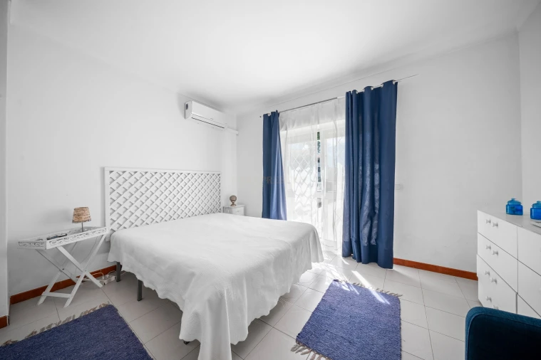 Apartamento T2 para Venda em Quarteira Foto 15