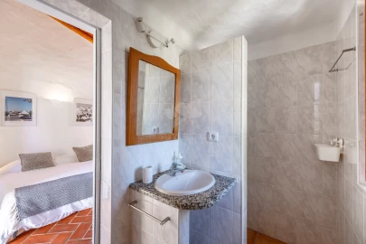 Moradia T5 para Venda em Olhão