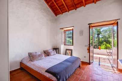 Moradia T5 para Venda em Olhão