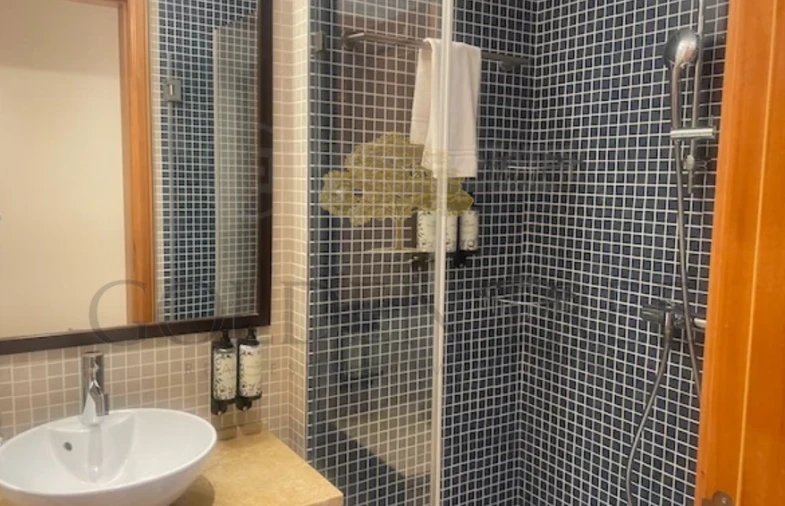 Apartamento T2 para Venda em Quarteira Foto 13