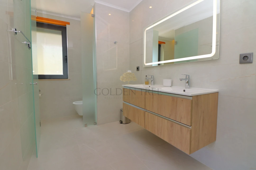 Apartamento T3 para Venda em Almancil Foto 17