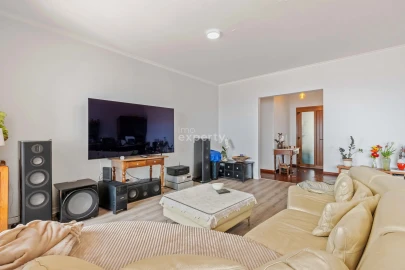 Prédio para Venda em Monte