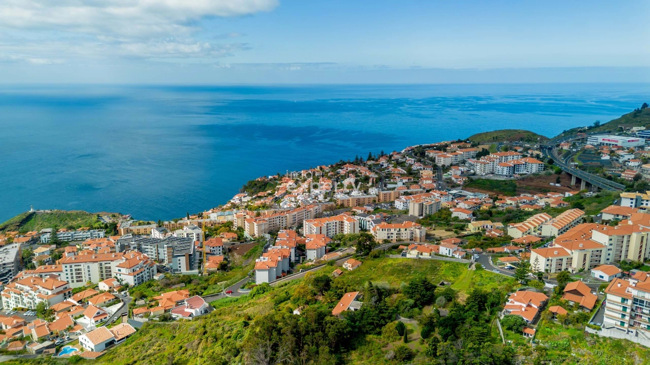 Apartamento T1 para Venda em Caniço Foto 3