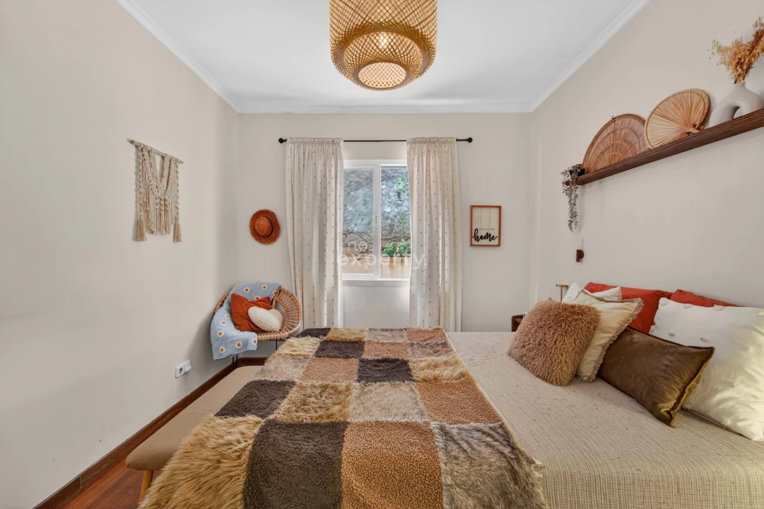 Apartamento T1 para Venda em Caniço Foto 8