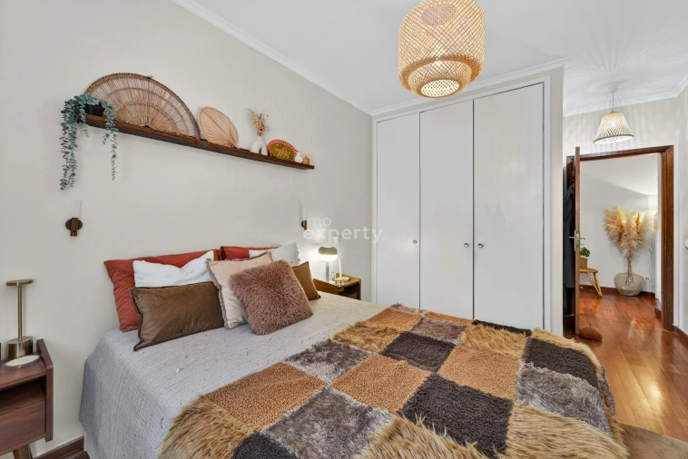 Apartamento T1 para Venda em Caniço Foto 9