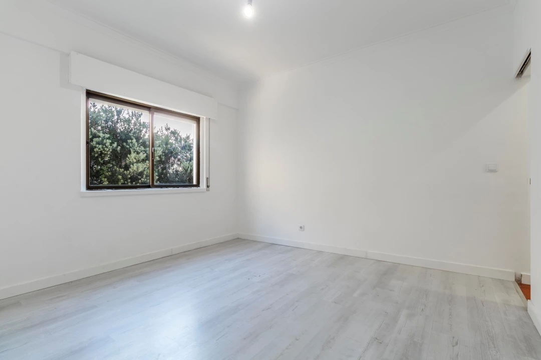 Apartamento T2 para Venda em Agualva e Mira-Sintra Foto 19