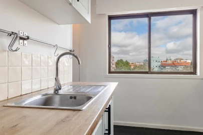 Apartamento T2 para Venda em Agualva e Mira-Sintra