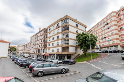 Apartamento T2 para Venda em Agualva e Mira-Sintra