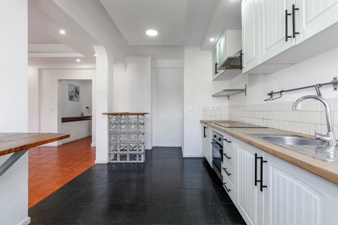 Apartamento T2 para Venda em Agualva e Mira-Sintra Foto 14