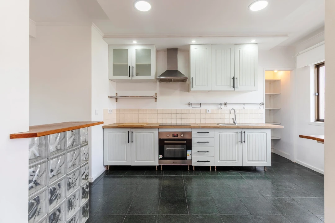 Apartamento T2 para Venda em Agualva e Mira-Sintra Foto 8