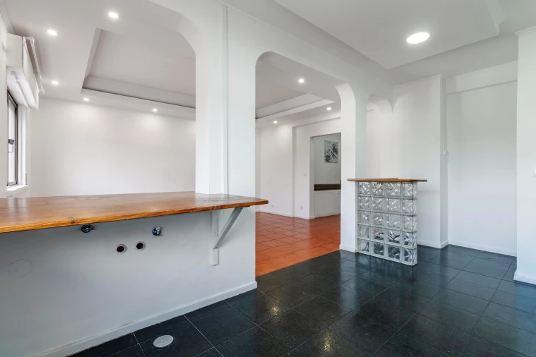 Apartamento T2 para Venda em Agualva e Mira-Sintra Foto 15