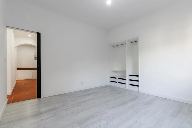 Apartamento T2 para Venda em Agualva e Mira-Sintra Foto 21