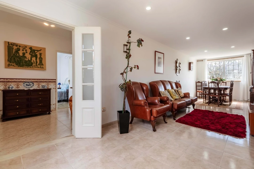 Moradia T5 para Venda em Algueirão-Mem Martins Foto 13