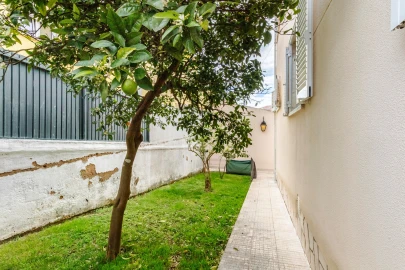 Moradia T5 para Venda em Algueirão-Mem Martins