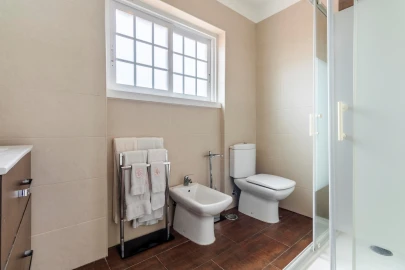 Moradia T5 para Venda em Algueirão-Mem Martins